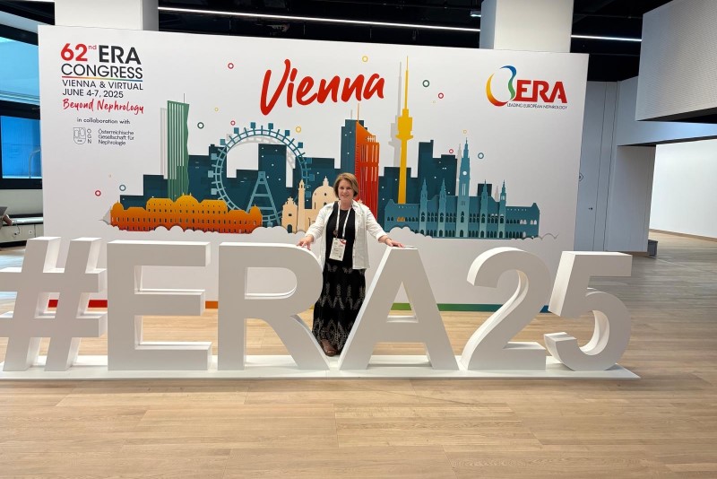 Renal Nurse showcases award-nominated work on international stage