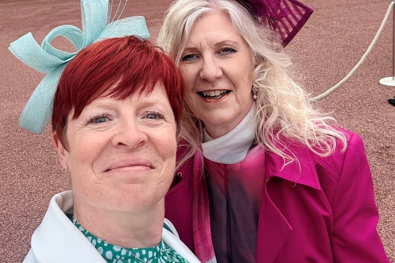 Royal garden party Sallie Johnson and Lorna Colling selfie
