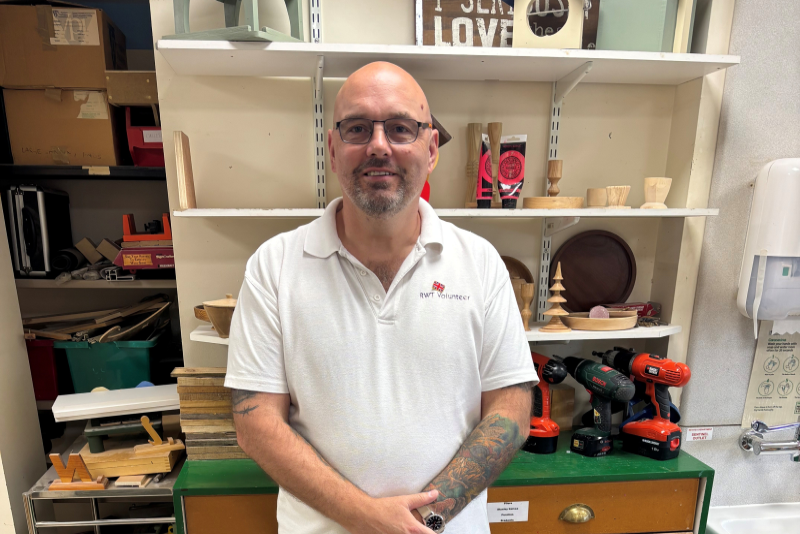 Former soldier gives back